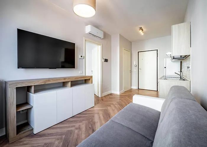 Yid Quiet Apartment With Parking